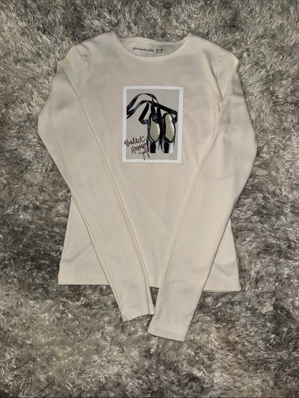 Abercrombie Kids Cream Long-Sleeve Graphic Tee